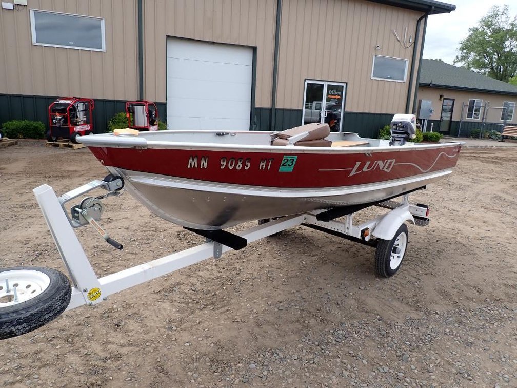 2000 Lund WC12' Boat with 2003 Cole Trailer (MN Reg)