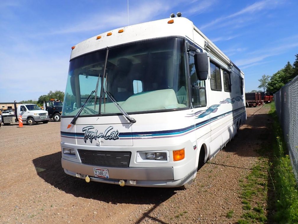 1998 Banks Power Tropical Motorhome