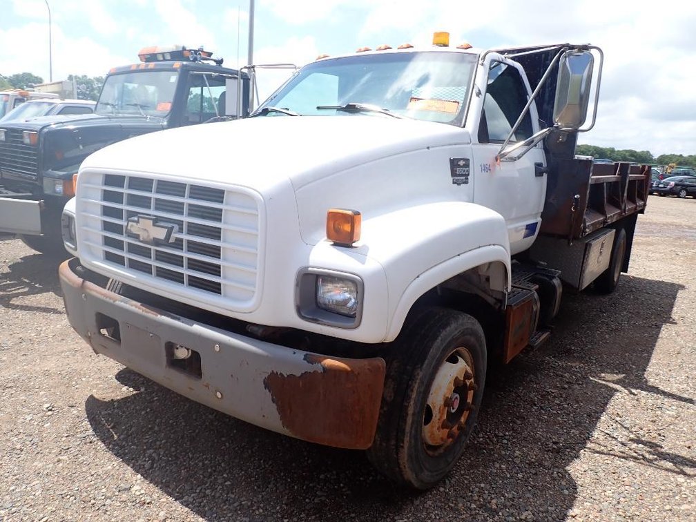 1997 Chevy C6500 Dump Truck (Has MN Title)