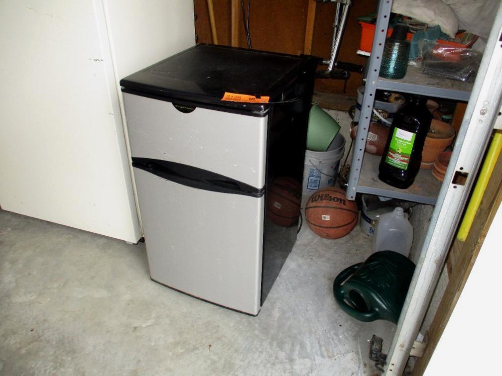 Frigidaire Mini Fridge