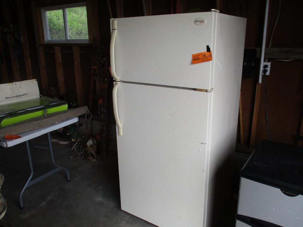 Frigidaire 18 Cubic Foot Refridgerator
