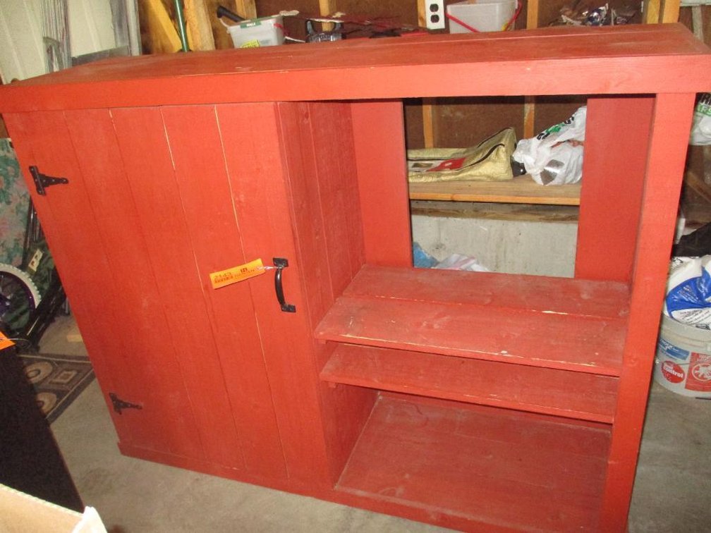 Wood Hutch