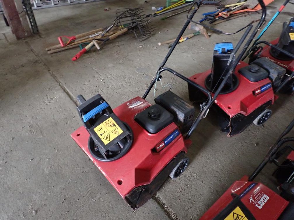 Toro Power Clear 721R Snow Blower