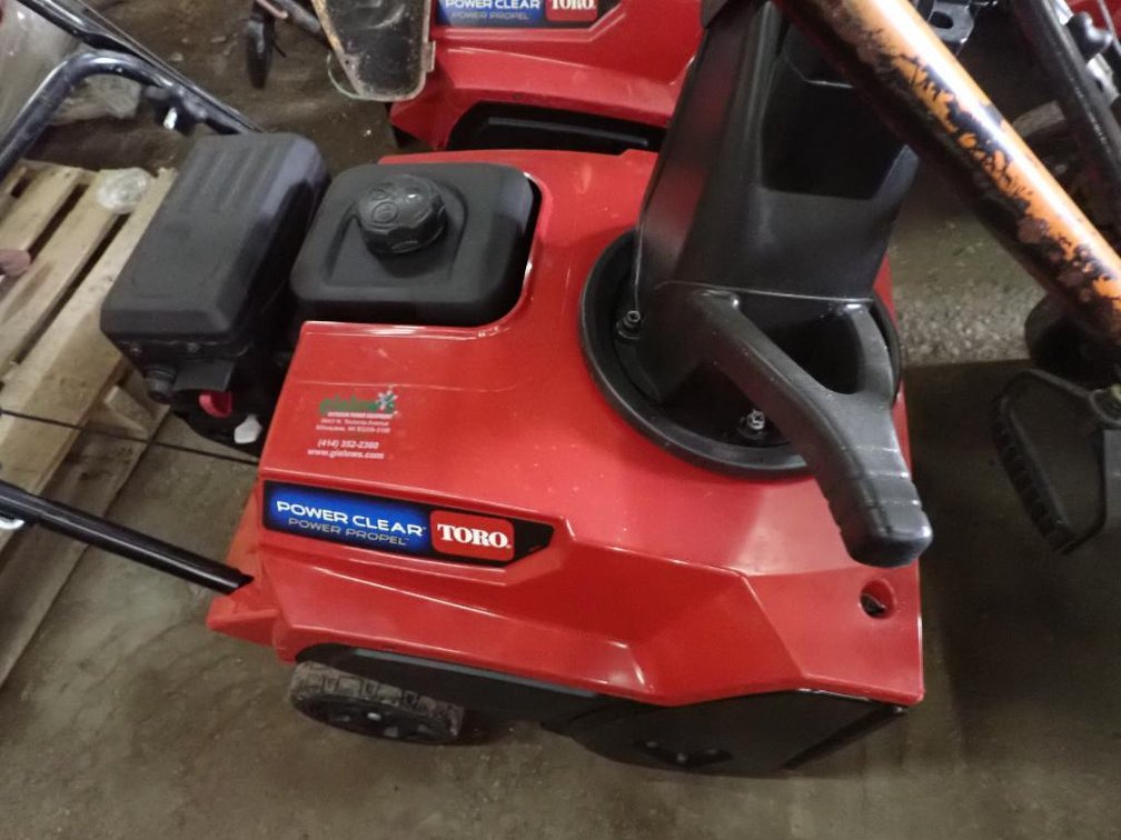 Toro Power Clear 721R Snow Blower