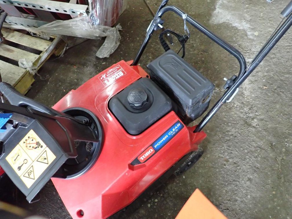 Toro Power Clear 721R Snow Blower