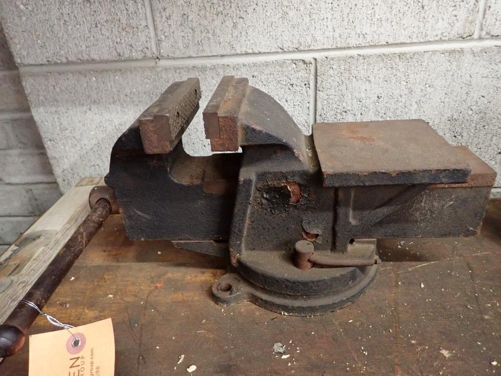 Bench Vice