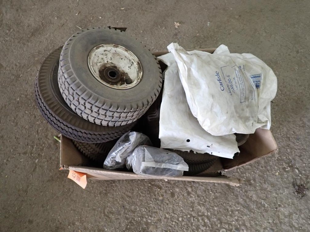 Box of (5) Tires