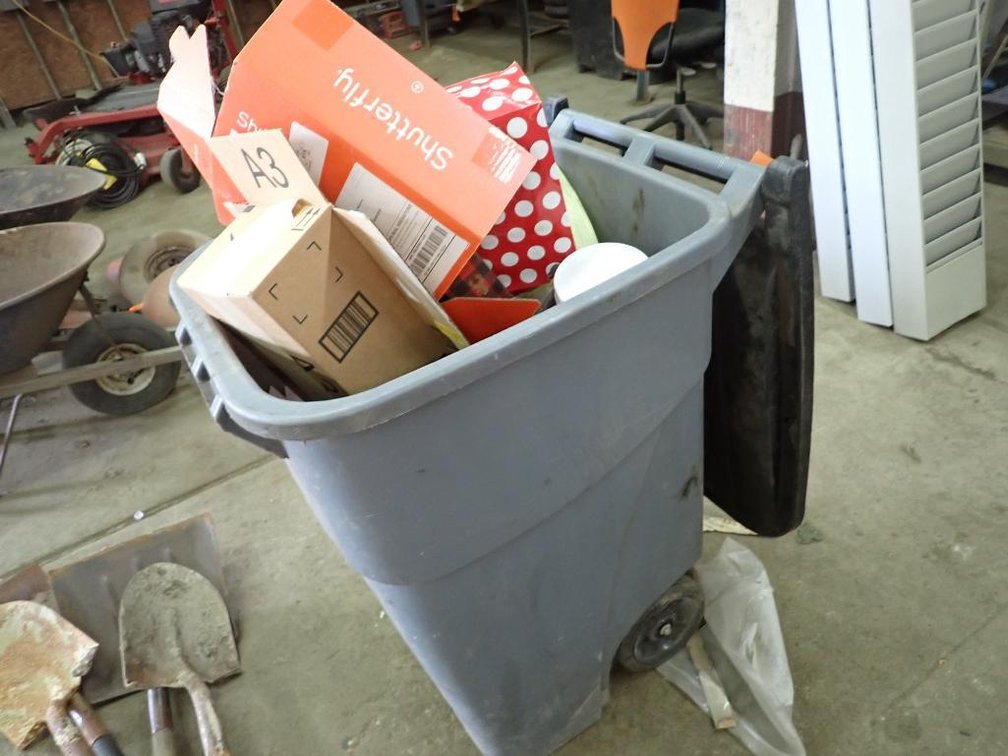 Trash Bin
