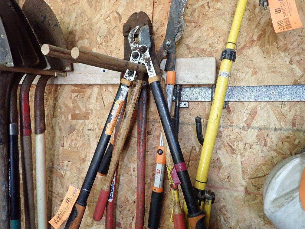 (4) Hand Snippers