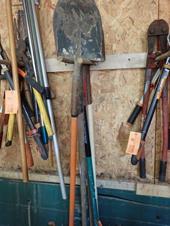 (5) Shovels