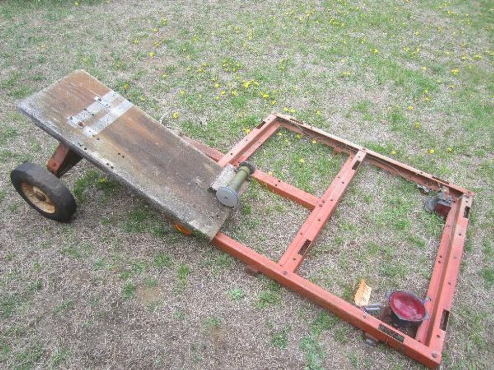 Trailer with No Wheels