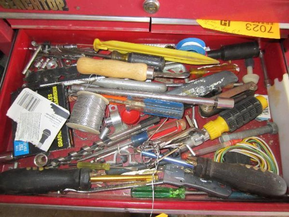 Contents of Middle Drawer