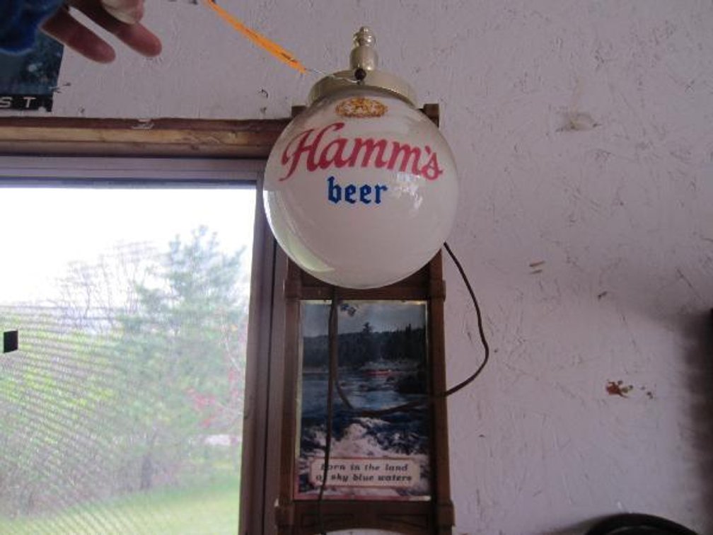 Hamms Bar Light