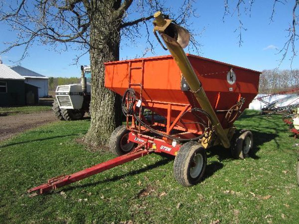 KORY 185 GRAVITY BOX WITH HYDRAULIC AUGER