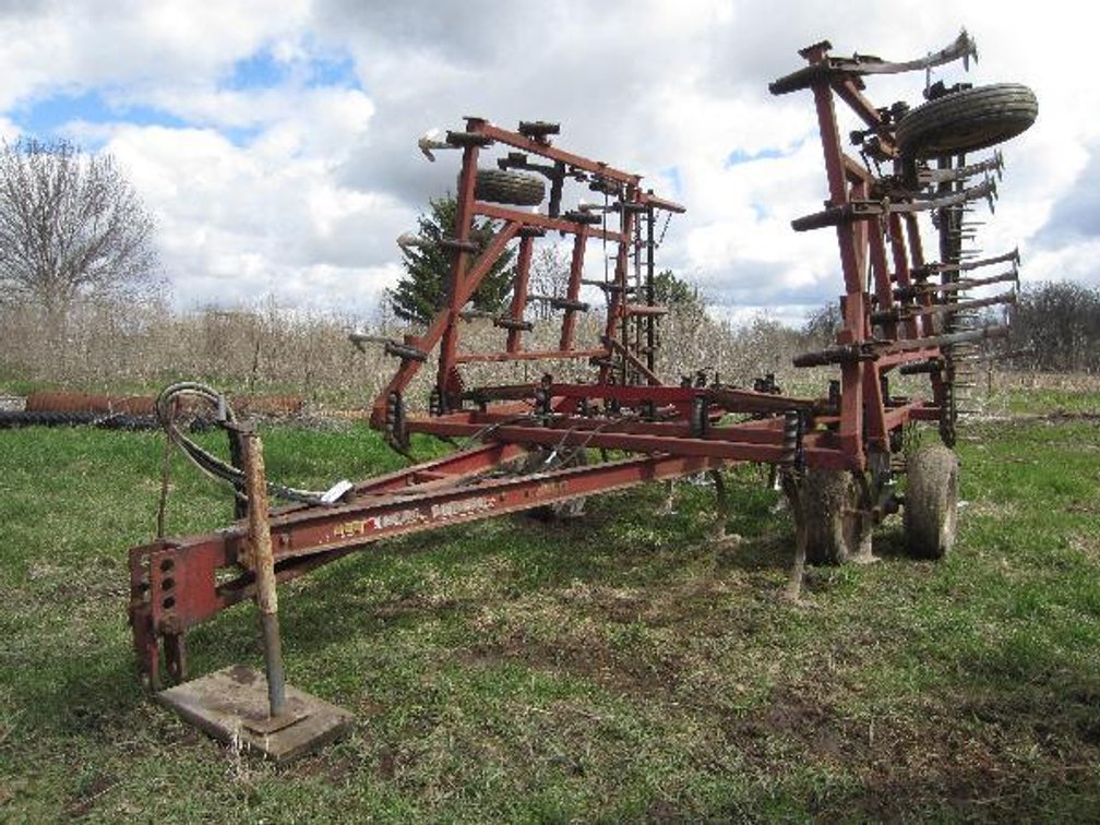 KENT SERIES IV 24FT FIELD CULTIVATOR WITH 3-BAR HARROW