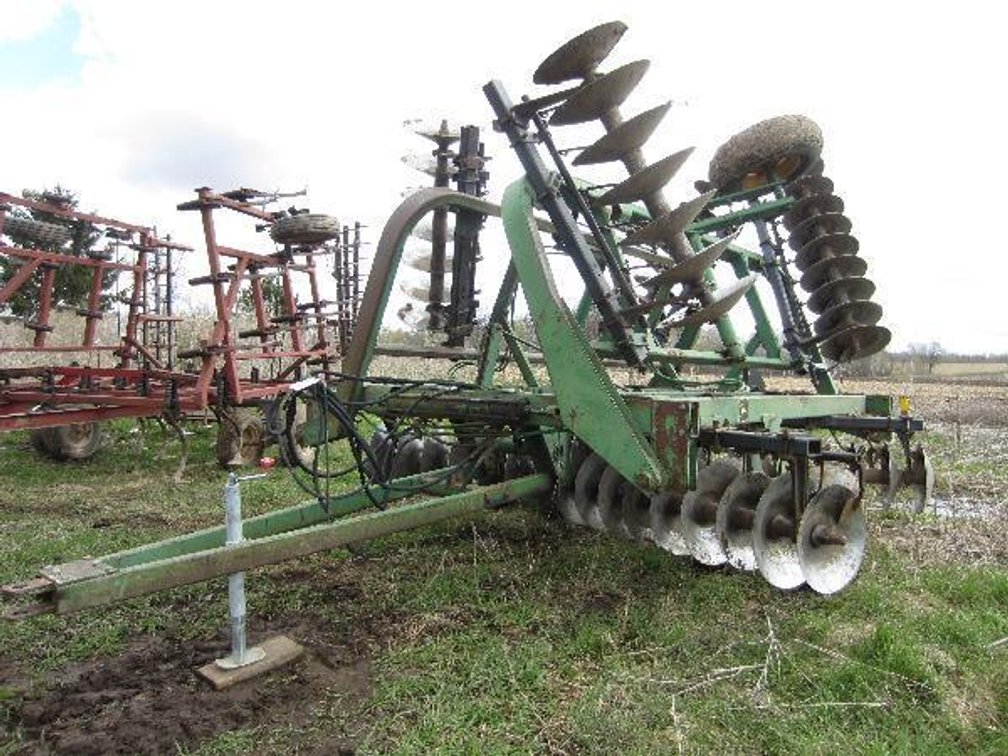 JOHN DEERE 230 26FT DISC
