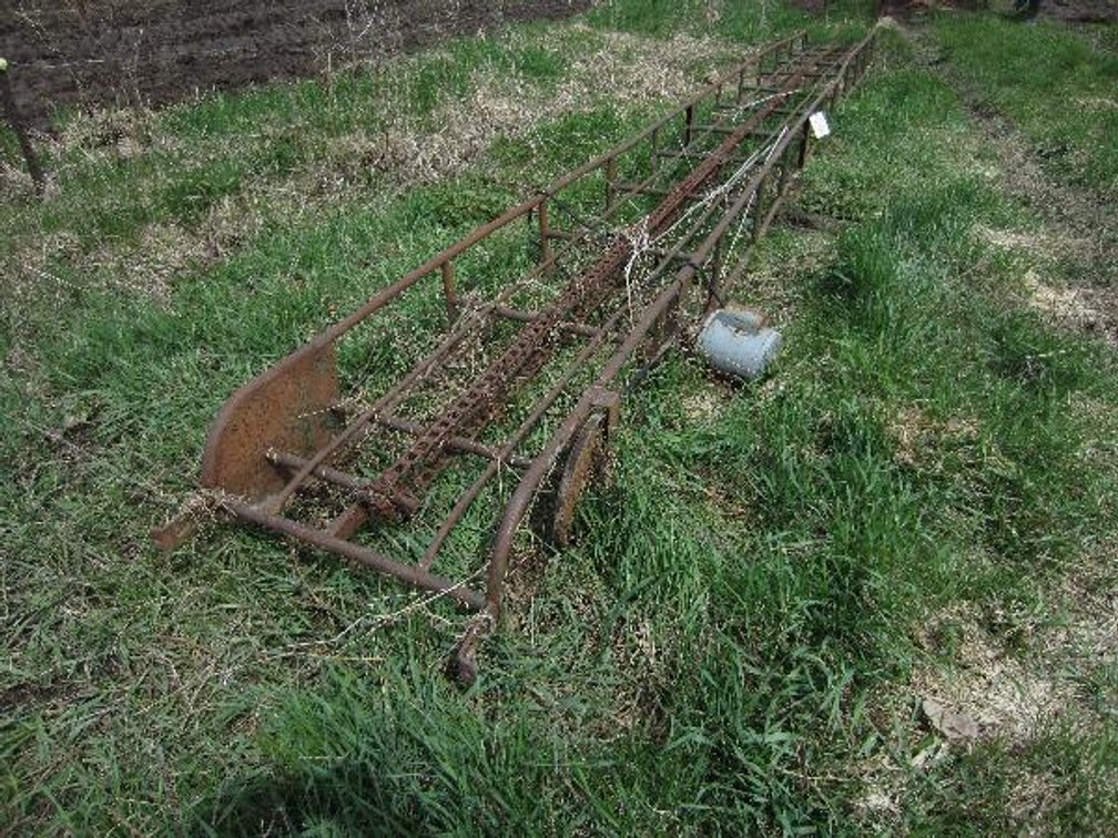 23FT HAY ELEVATOR