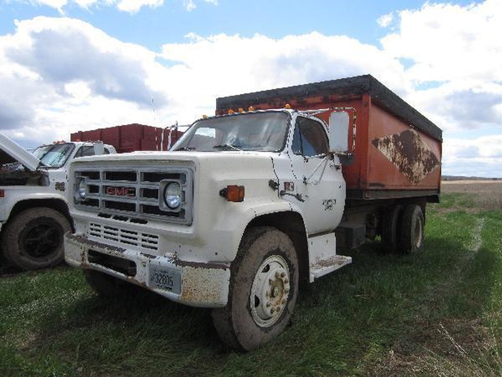 1988 GMC SINGLE AXLE GRAIN TRUCK, VIN# 1GDK7D1F0JV533111