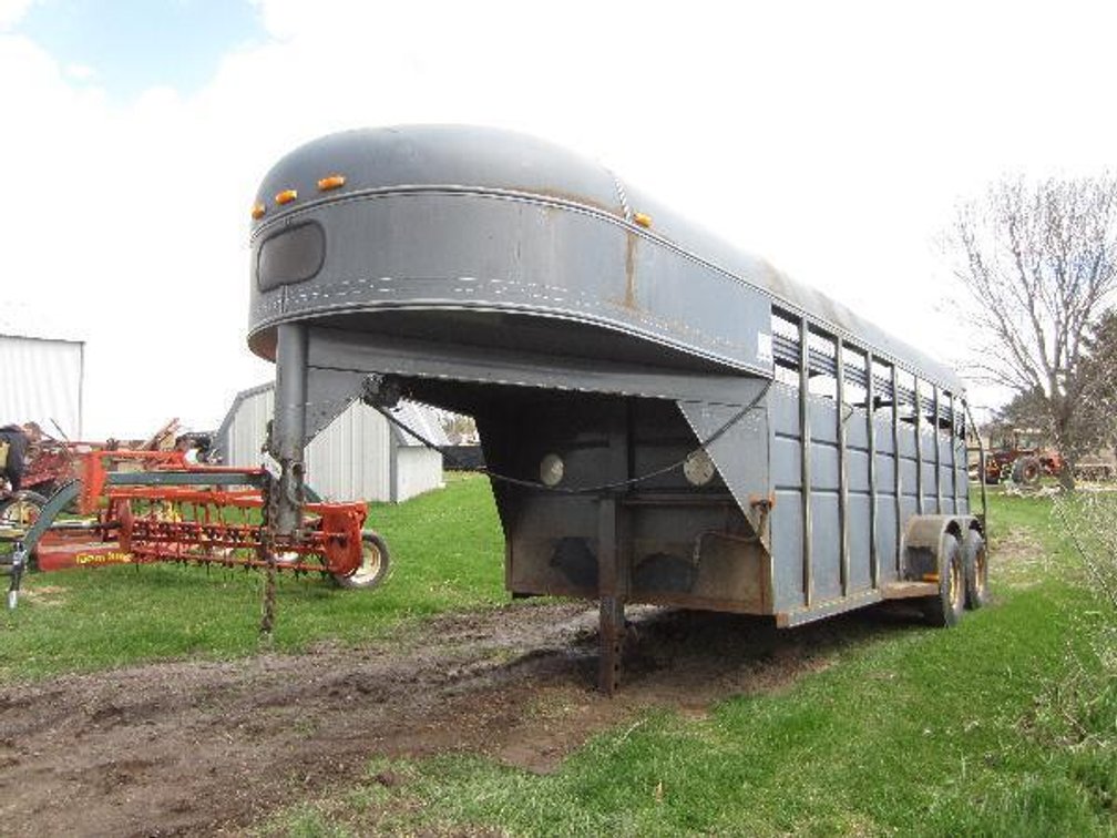1995 CORN PRO 16FT GOOSENECK CATTLE TRAILER, VIN# 4MJSG1625SE010218