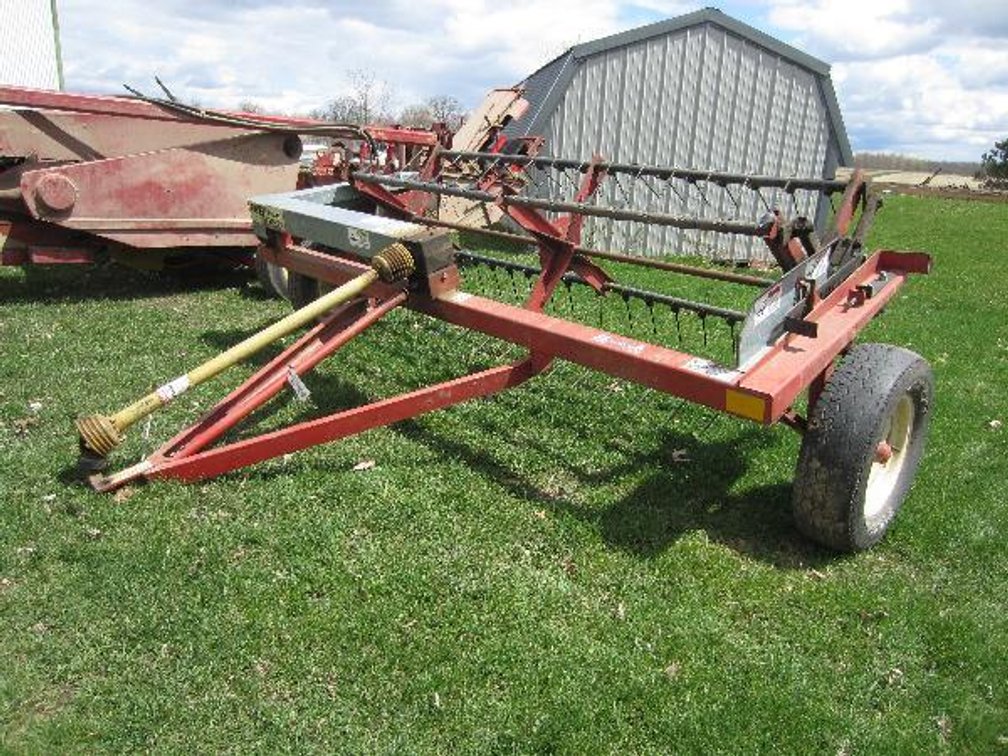 H&S 8FT HAY TEDDER