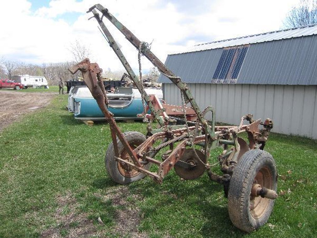 CASE 2-BOTTOM PLOW WITH COULTERS