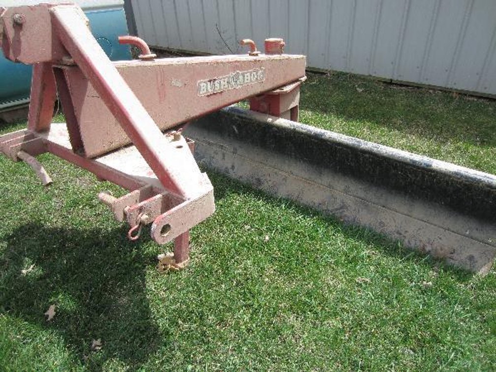 BUSH HOG 8FT WIDE 3PT MOUNTED BACK BLADE