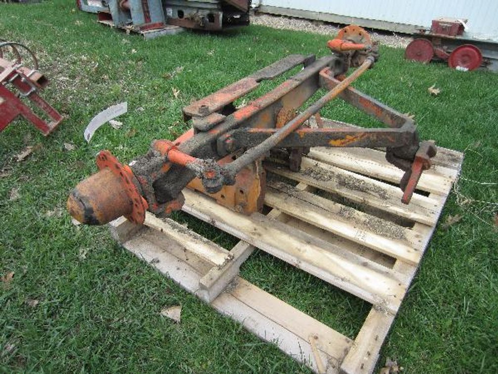 CASE TRACTOR WIDE FRONT END