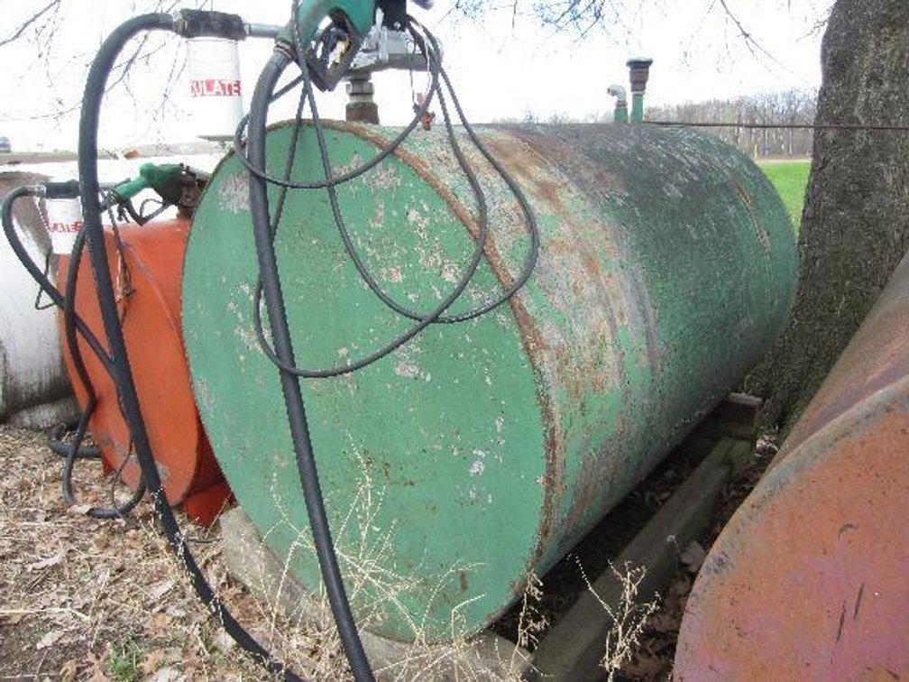 FUEL BARREL WITH 12 VOLT ELECTRIC PUMP