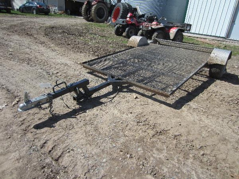 T-RAIL PLUG SS SELF LOADING ATV TRAILER