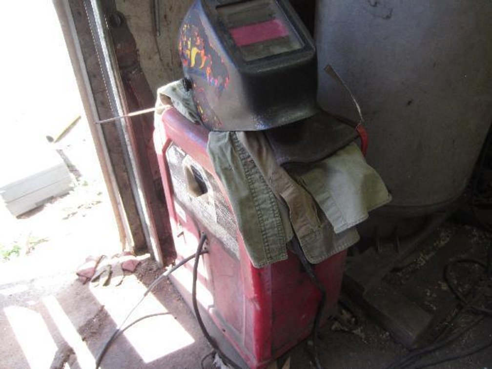 LINCOLN 225-S ARC WELDER