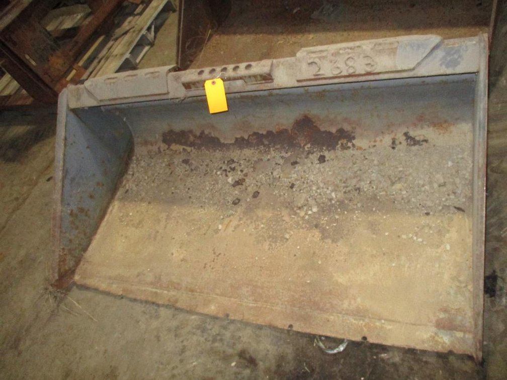 Universal Mount Skid Steer Bucket