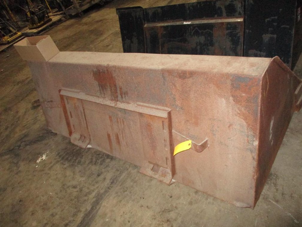 Universal Mount Skid Steer Bucket