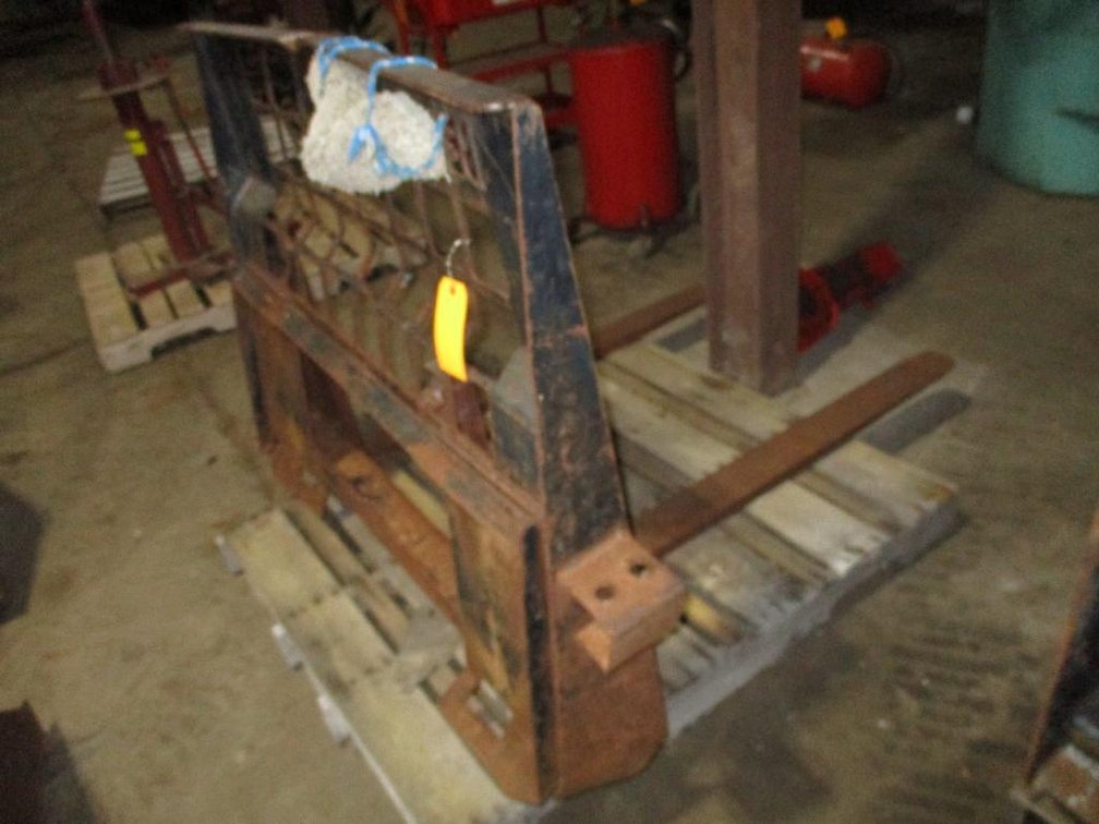 Universal Mount Pallet Forks