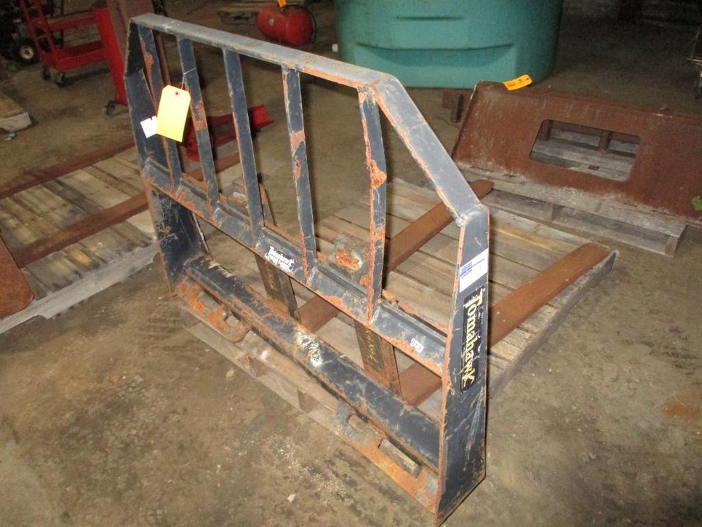 Universal Mount Tomahawk Pallet Forks