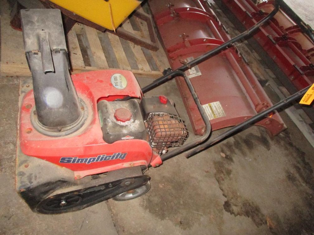 Simplicity Gas Powered Snowblower