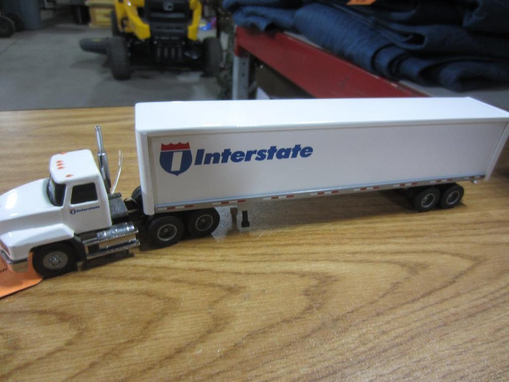 Interstate Mack Semi Tractor and Trailer (T6)