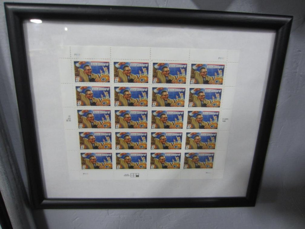 (20) Vince Lombardi Green Bay Packer 32 Cent Stamps (A)