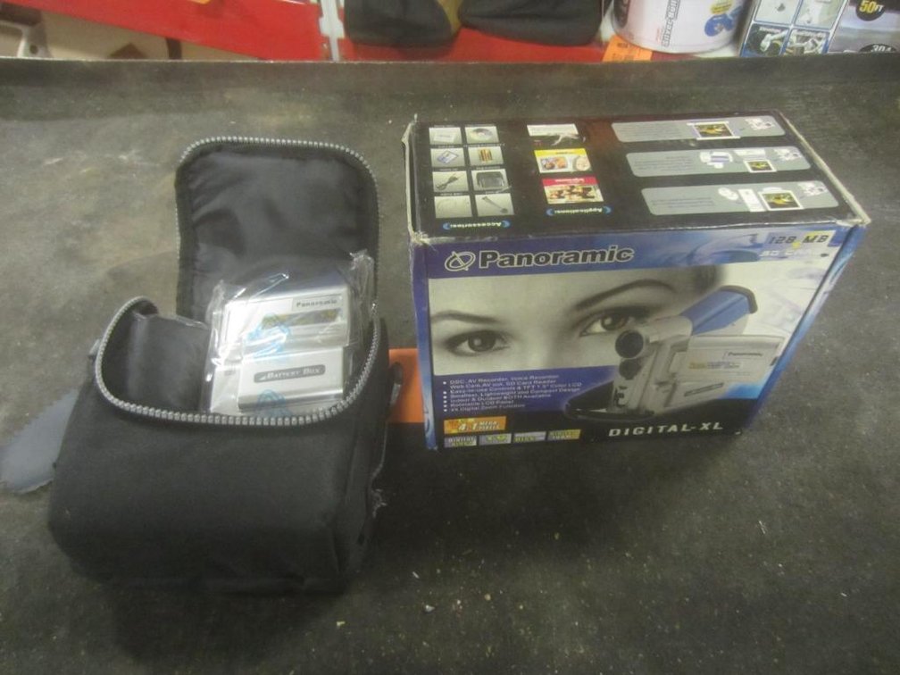 Unused Panoramic Digital XL Video Camcorder (T13)