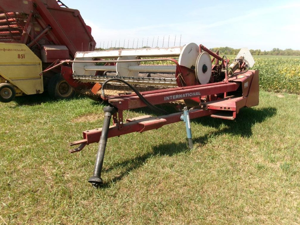 International 990MC Mower Conditioner