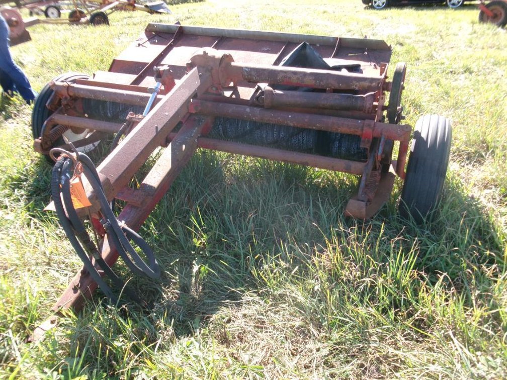 IH Model 2A Hay Conditioner