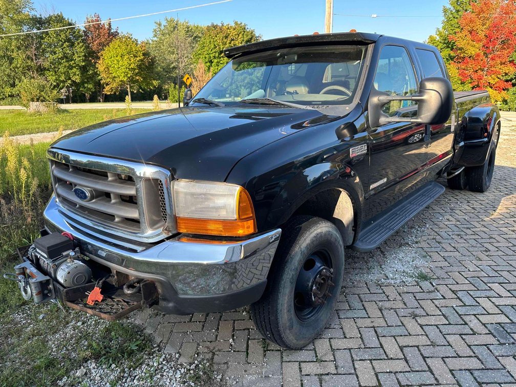 2000 Ford F350 Dually (Has WI Title)