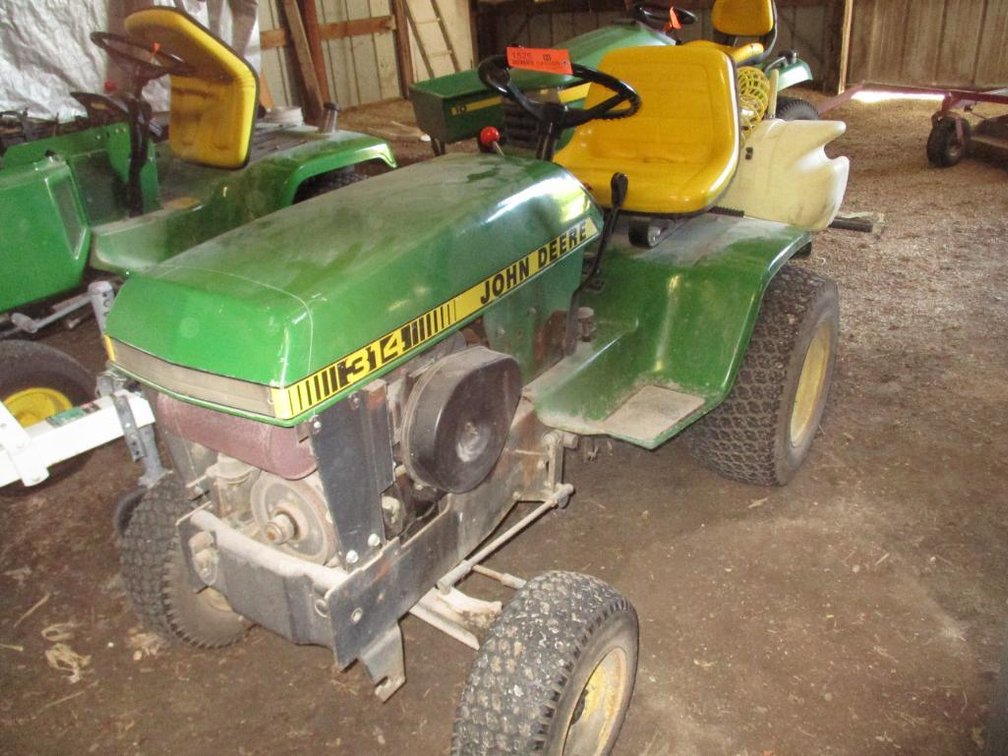 John Deere 314 Lawn Tractor with Onboard Sprayer