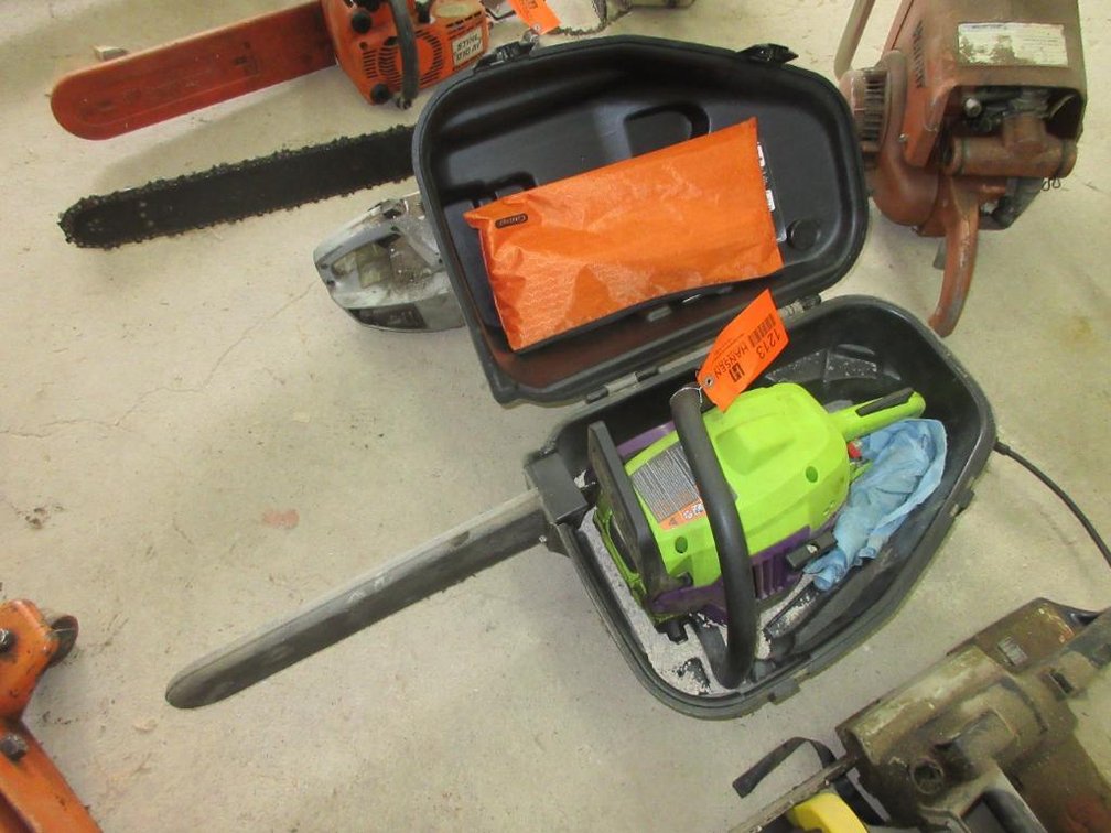 Poulan Pro P4018WT Chain Saw with Case