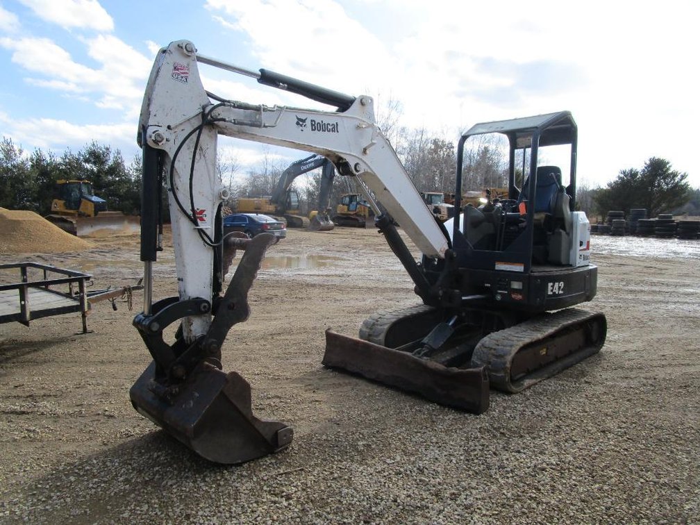 Bobcat E42 Mini Excavator (Mondovi, WI)