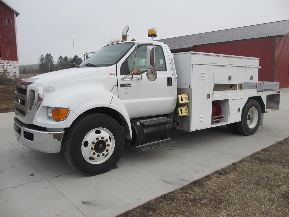 2008 Ford F-650 Service Straight Truck (HAS WI TITLE) (Neosho WI)