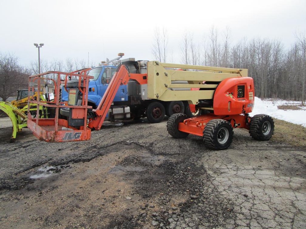 JLG 450AJSII Man Lift (Denmark, WI)