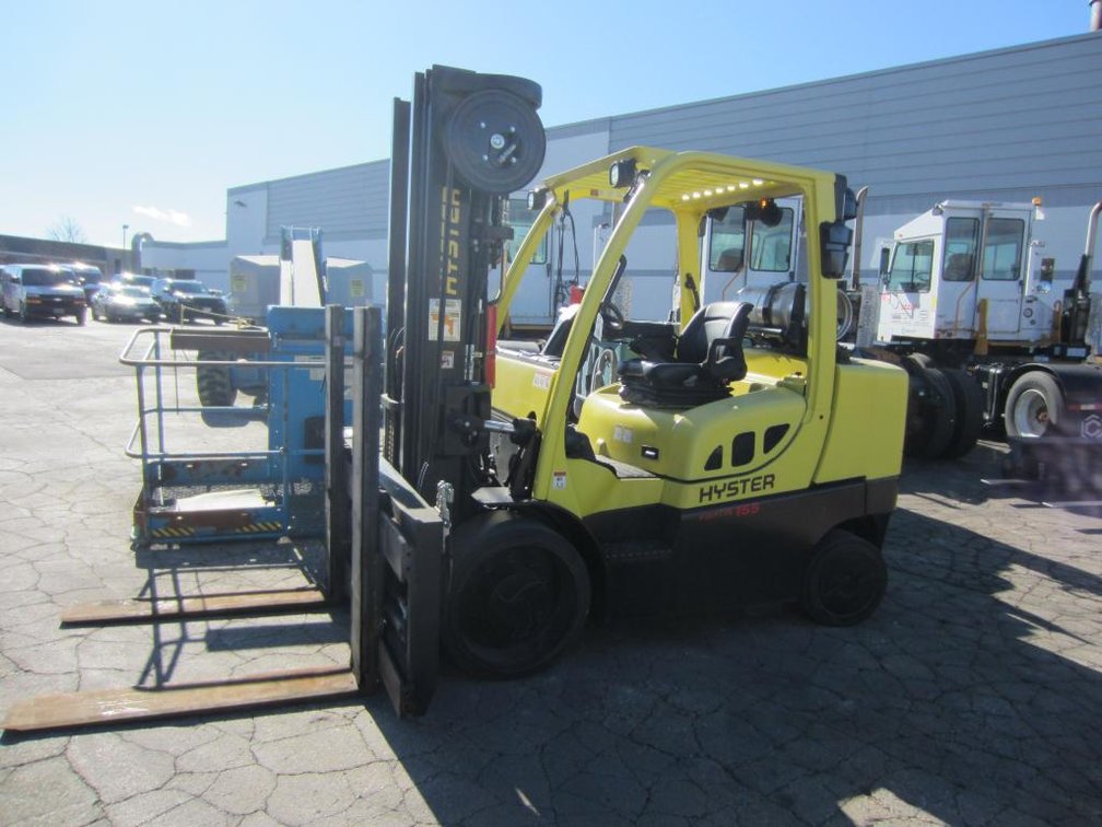 2016 Hyster S155FT Fork Lift (Menomonee Falls, WI)