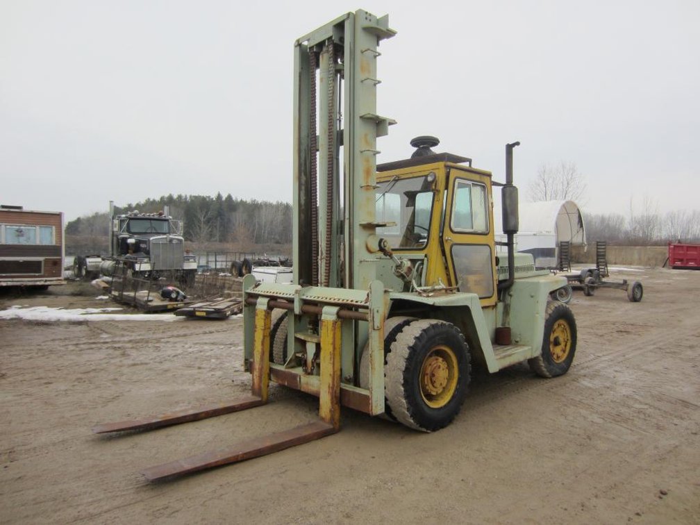 Clark Industrial Fork Lift (Pulaski, WI)