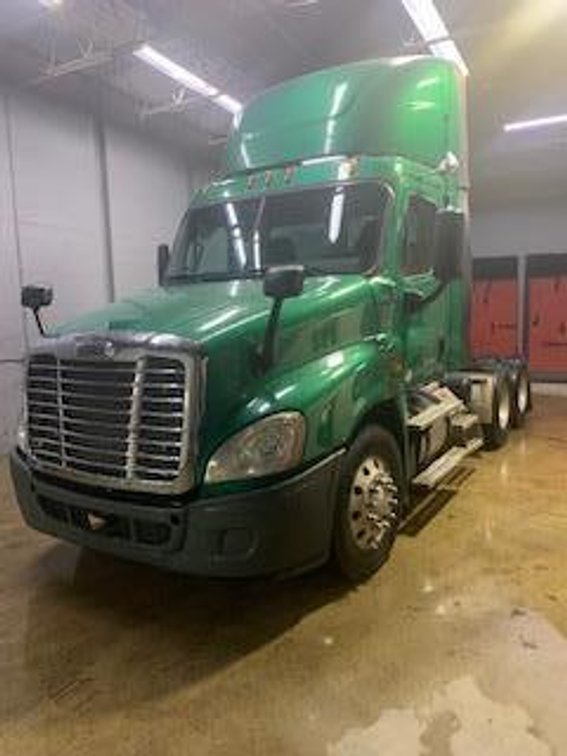 2014 Freightliner Cascadia Day Cab, VIN: 1FUJGEBG6ELFM4608 (Located in Green Bay, WI)