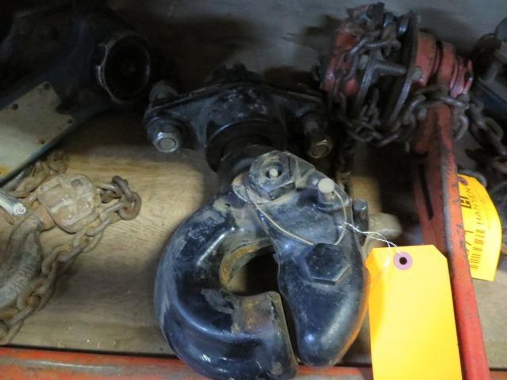 (1) Pintle Hitch (PR2)
